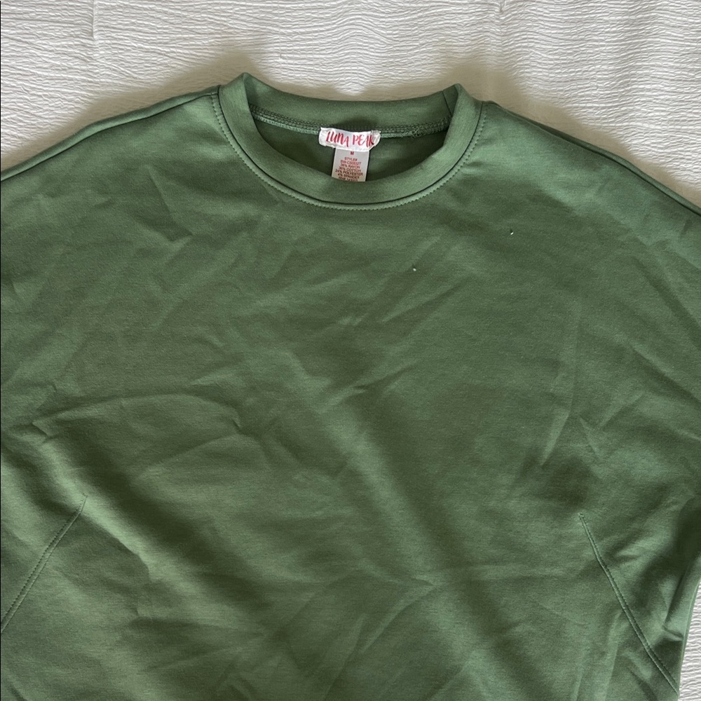 Stylish Green Crewneck Sweatshirt